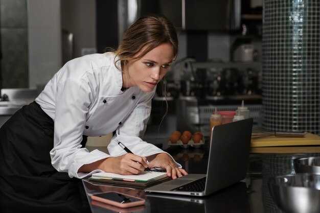 Digital Skills for Tourism and Hospitality Staff - Research in Economics and Business
